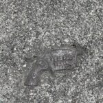 À Quoi Peut Bien Appartenir Ce Petit Objet Mystérieux ?